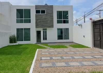 Residencia con Amplio Jardín y Recámara en Planta Baja – Fracc. Casasano, Cuautla